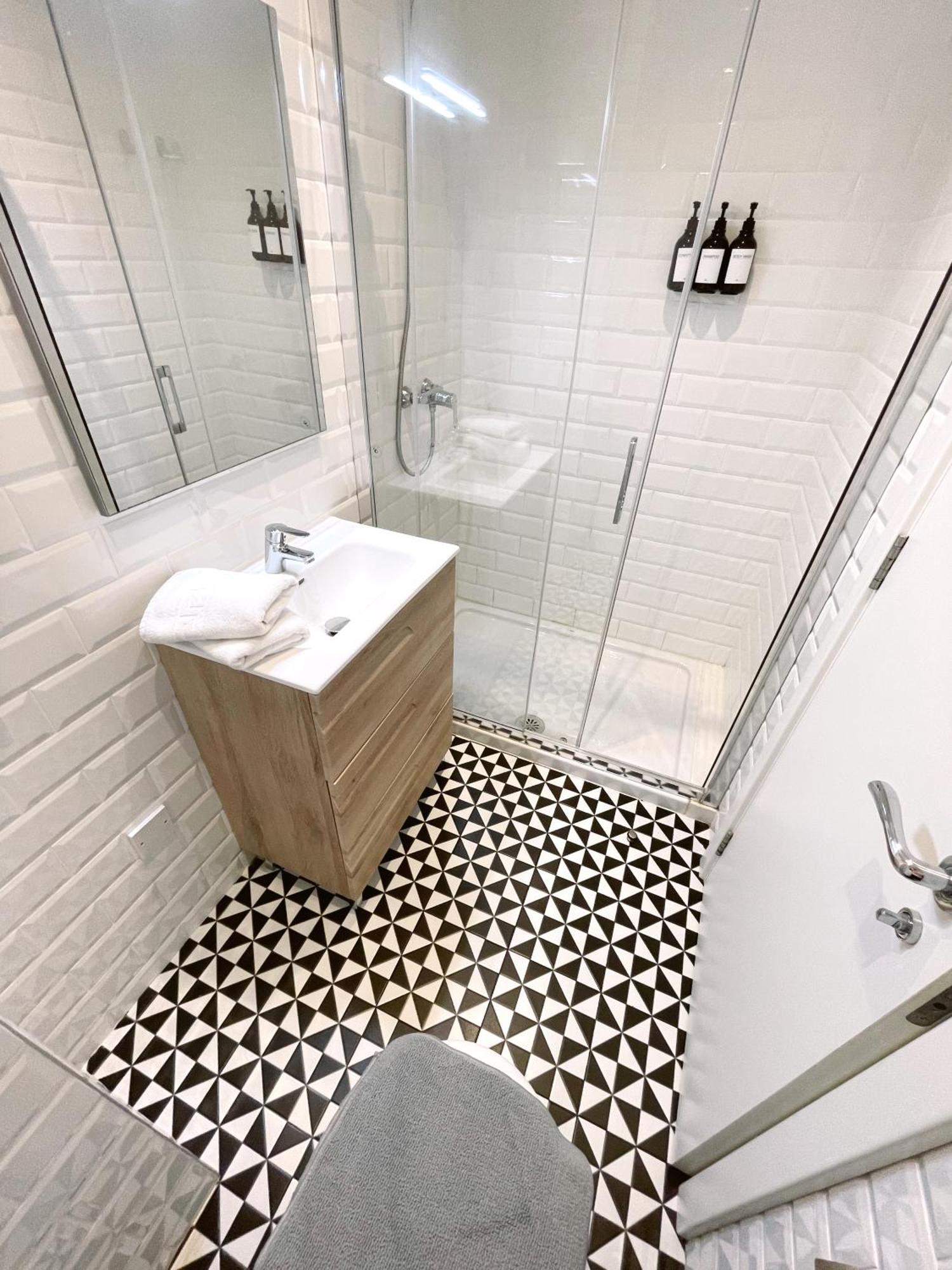 Delightful City Centre Studio Clarendon Apartment - Grand Central House Gibraltar Ngoại thất bức ảnh